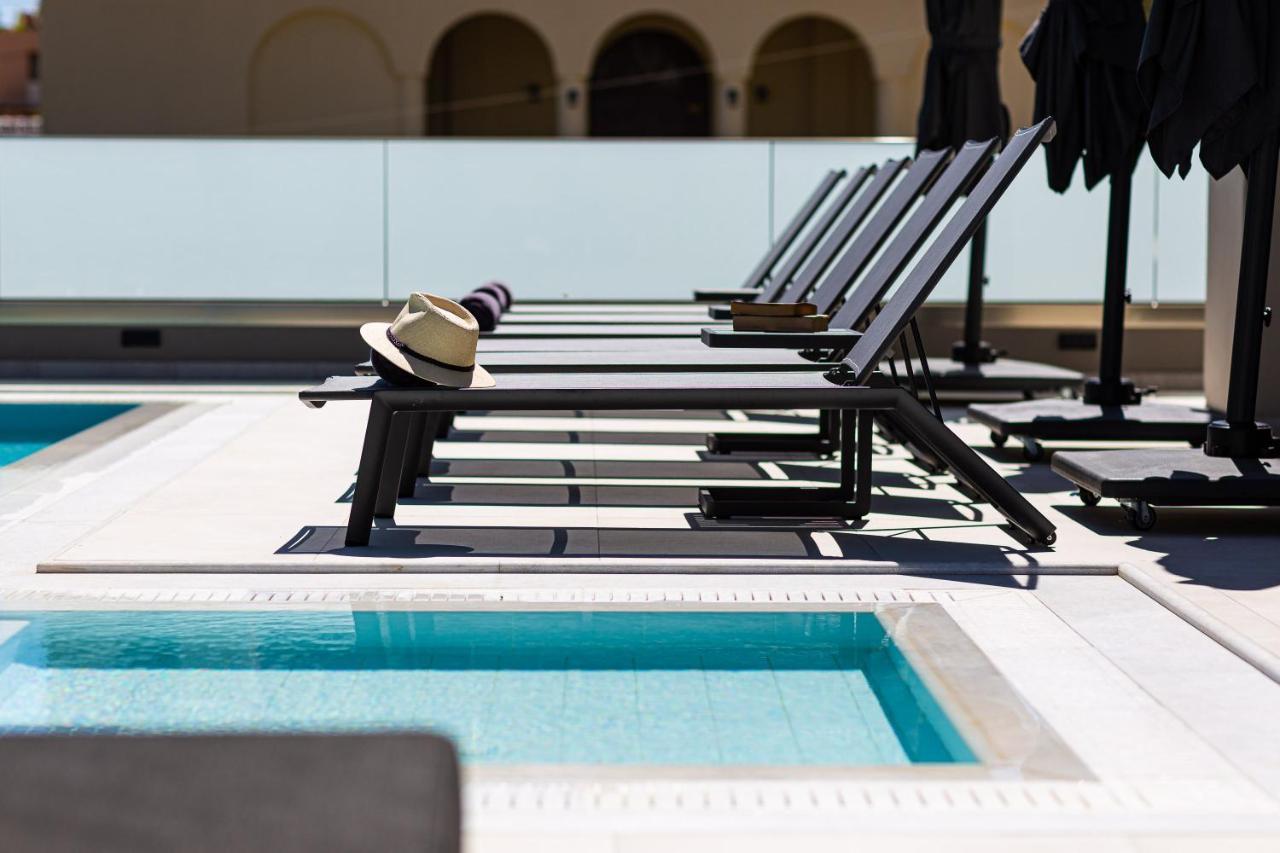 Lagoon Seabreeze Villa, Sumptuous Retreat, By Thinkvilla Pánormos エクステリア 写真