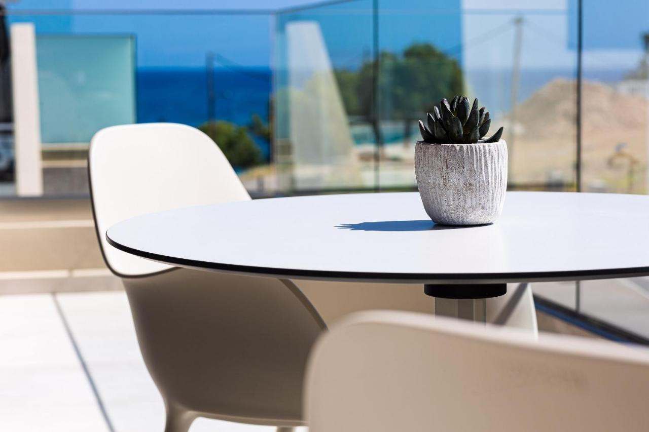 Lagoon Seabreeze Villa, Sumptuous Retreat, By Thinkvilla Pánormos エクステリア 写真