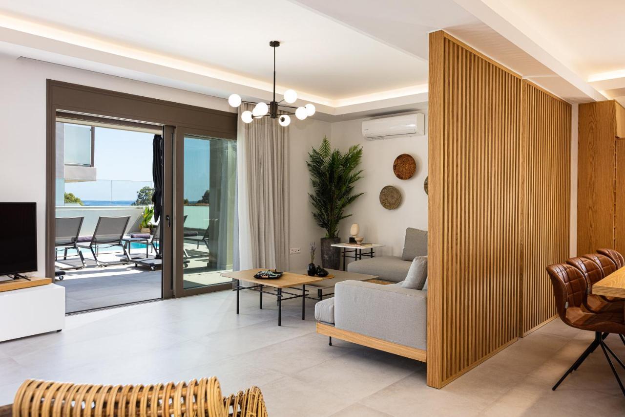 Lagoon Seabreeze Villa, Sumptuous Retreat, By Thinkvilla Pánormos エクステリア 写真